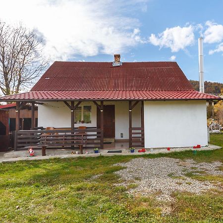 Casa De Vacanta Armi Molidu Bagian luar foto