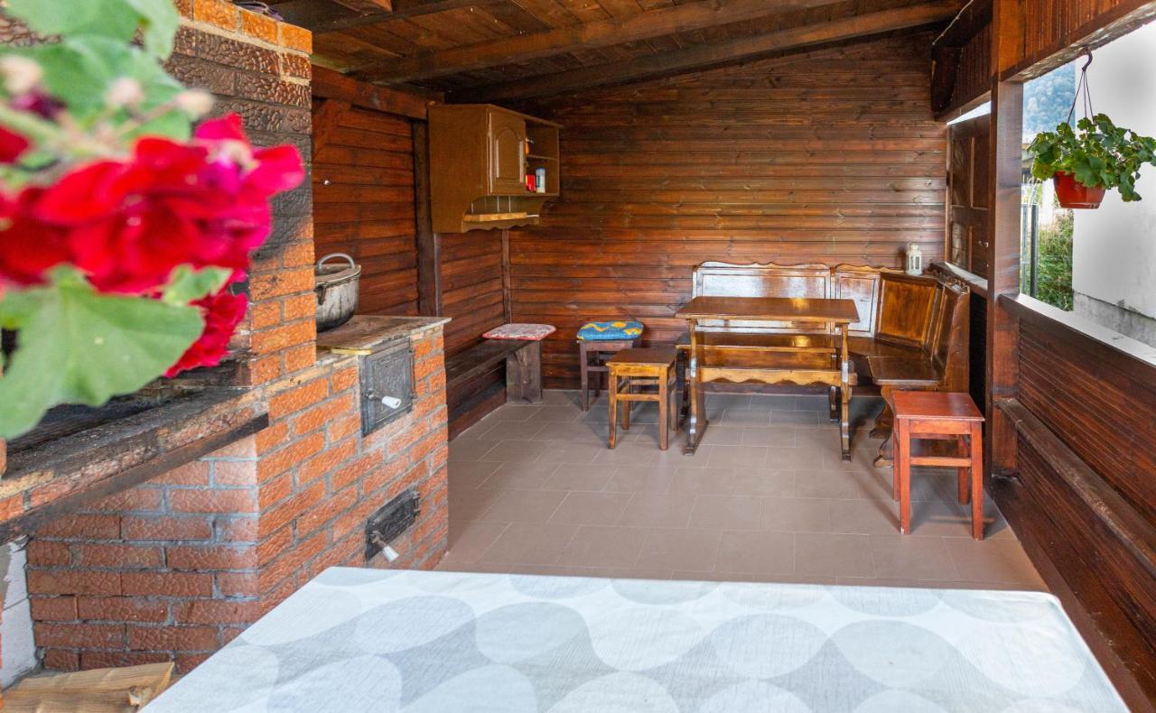 Casa De Vacanta Armi Molidu Bagian luar foto